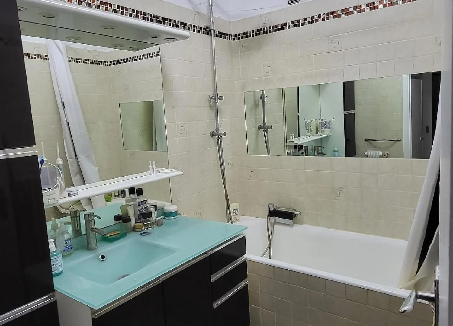 Paris, Bonne Nouvelle, 56M2 Apartment