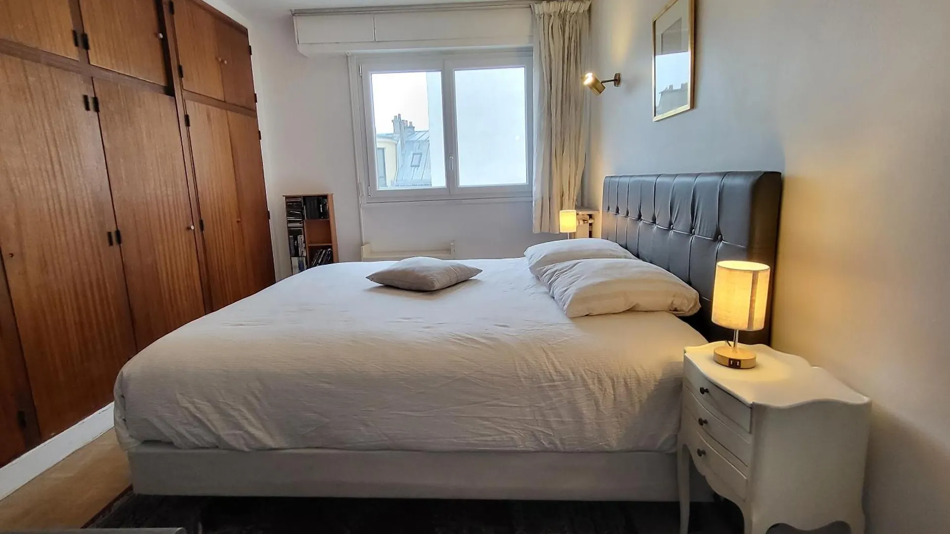 Paris, Bonne Nouvelle, 56M2 Apartment 0*, Paris France
